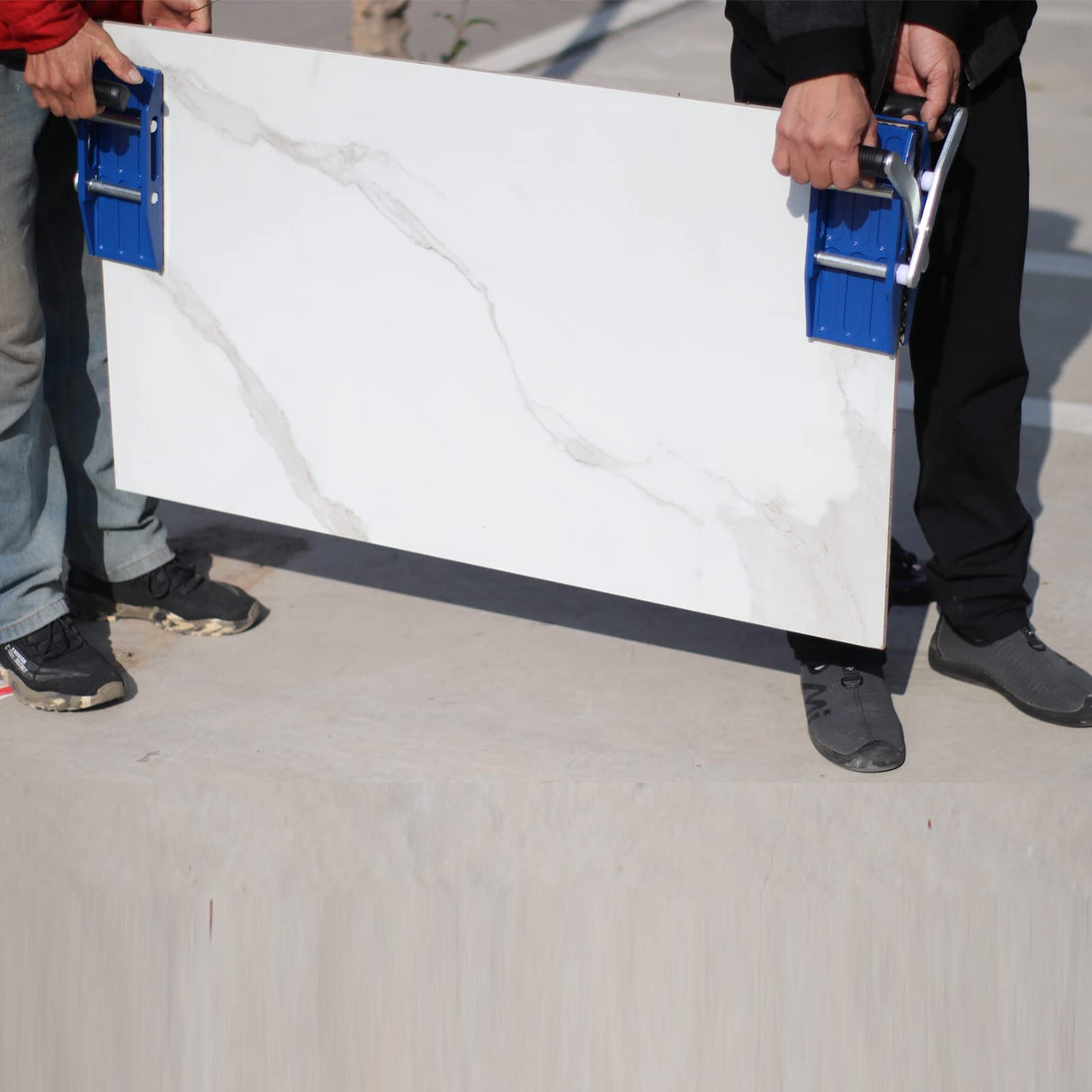 TIEKJOT 2 Pack Granite Carrying Clamps Double Handed Stone Carry Clamp Heavy Duty with Rubber-lined(0-2.36in) 660lbs Lifting Tools Panel Carriers for TIEKJOT