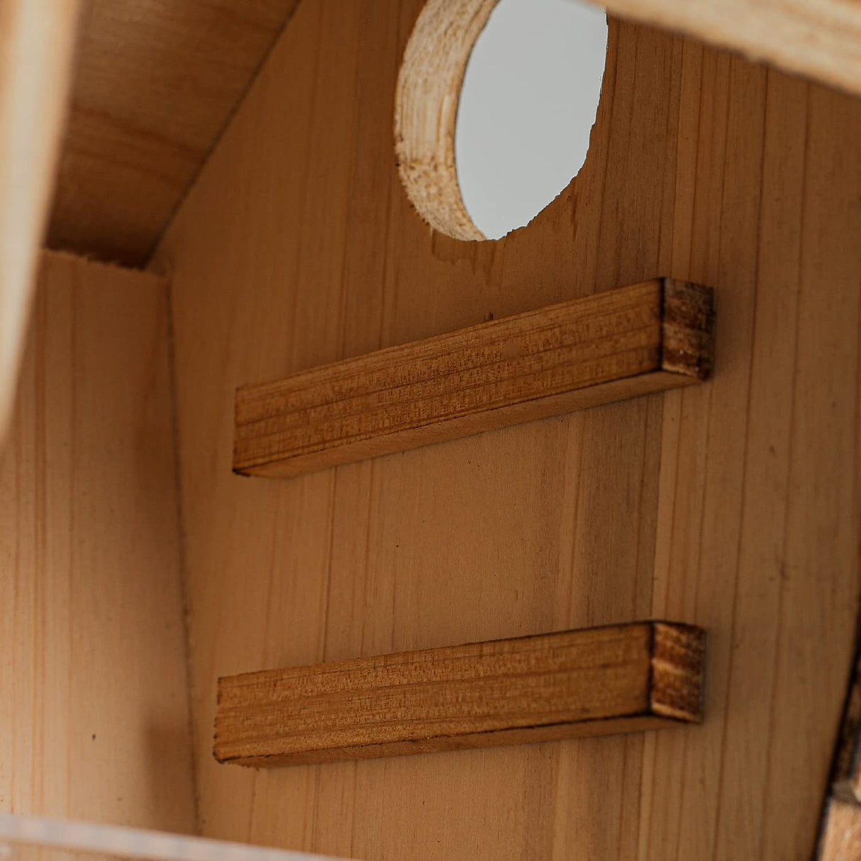 Bird House Bird Houses for Outside with Pole Wooden Bird House for Finch Bluebird House Cardinals Hanging Birdhouse Clearance Garden Country Cottages NATUREYLWL