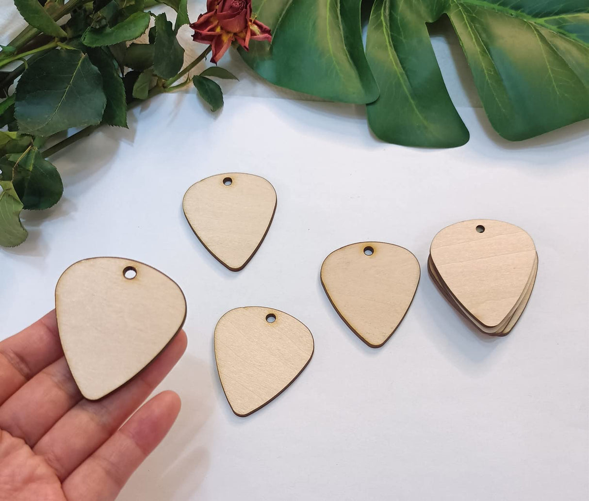 30pcs of Guitar Pick Shape Natural Wood Earrings Blanks,DIY Unfinished Laser Cut Natural Wood Earrings,Blank Wood Jewelry Accessories (1.5'') Yuxuanish