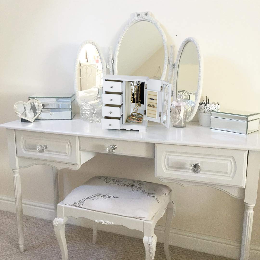 RR ROUND RICH DESIGN Jewelry Box - Made of Solid Wood with 4 Drawers Organizer and Built-in Necklace Carousel and Large Mirror White RR ROUND RICH DESIGN
