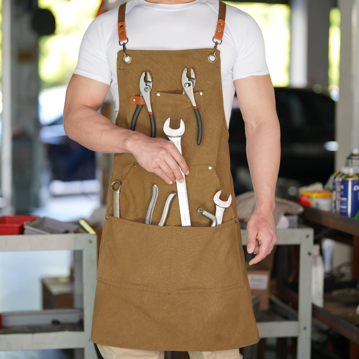 Aoomzoon Canvas Aprons for Men Chef Apron, Work Apron with Large Pockets - Durable 16oz Heavy Duty Cross Back, BBQ, Cooking (Brown, 1 Pack) Aoomzoon
