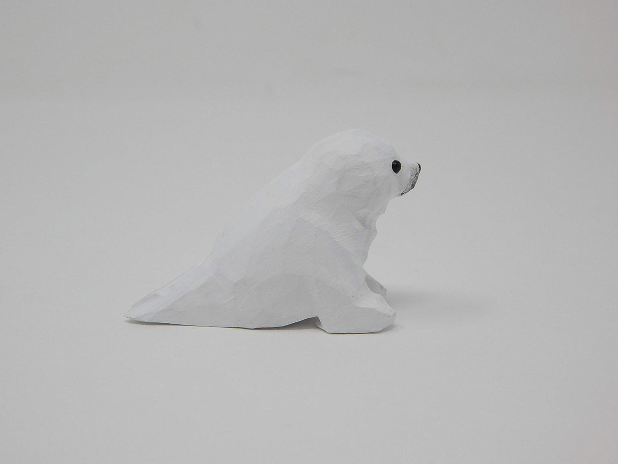 White Seal Figurine Statue Baby Pup Small Animal Sculpture Art Home Decoration Wood Carved Selsela