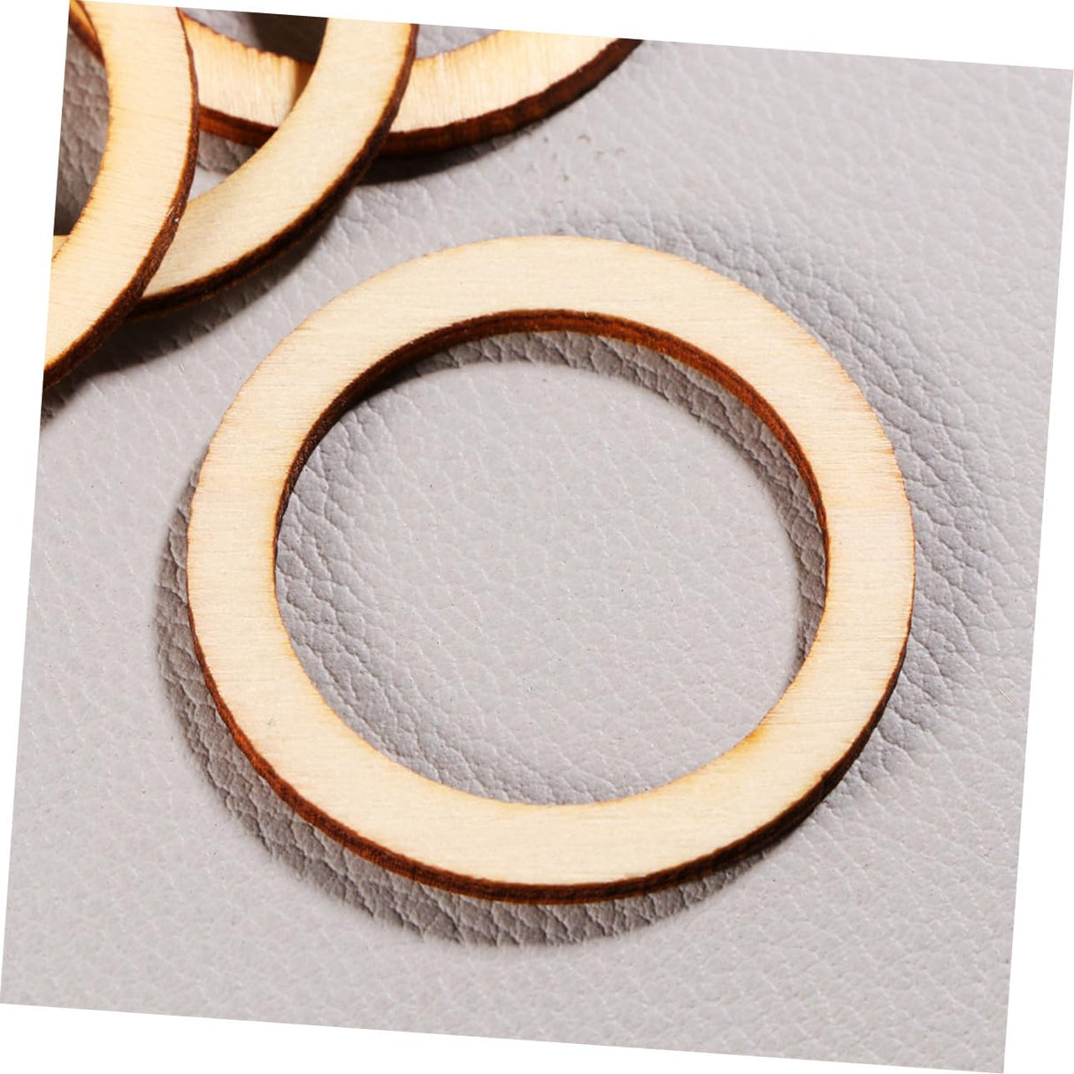 SEWACC 100pcs Macrame Wood Rings Wood Blanks Ring Cross Rings Dream Catcher Bamboo Hoops Wreath Frame Rustic Wood Slices Unfinished Wood Circles SEWACC