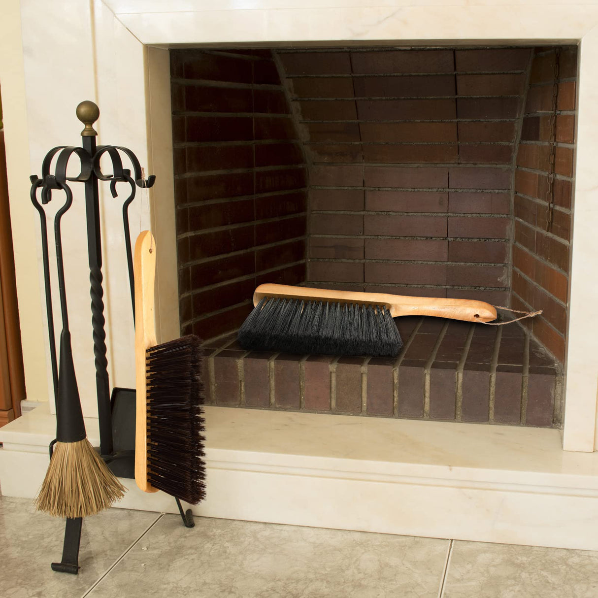 2 Pieces Wooden Bench Brushes Fireplace Brush Horse Hair Bench Brush Soft Bristles Long Wood Handle Dust Brush for Hearth Tidy Car Home Workshop Patelai