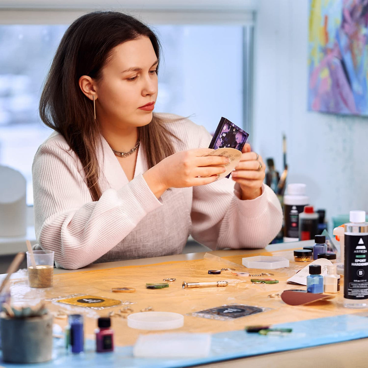 Arteza Epoxy Resin Kit, 30-Piece Set, Engaging Craft Supplies & Materials, Resin Accessories Includes 2 x 8-oz Bottles and Hardener, 3 Silicone ARTEZA