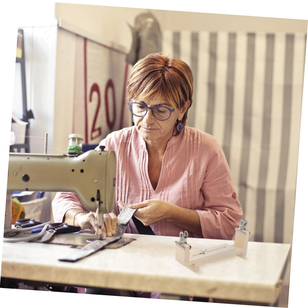 FUNOMOCYA 1 Set Weaving Crafts Making Tool Wood Knit Weaving Rope Wristband Maker Bracelet Woven Tool Weaving Rope kit DIY Bracelet Knitting Kits FUNOMOCYA