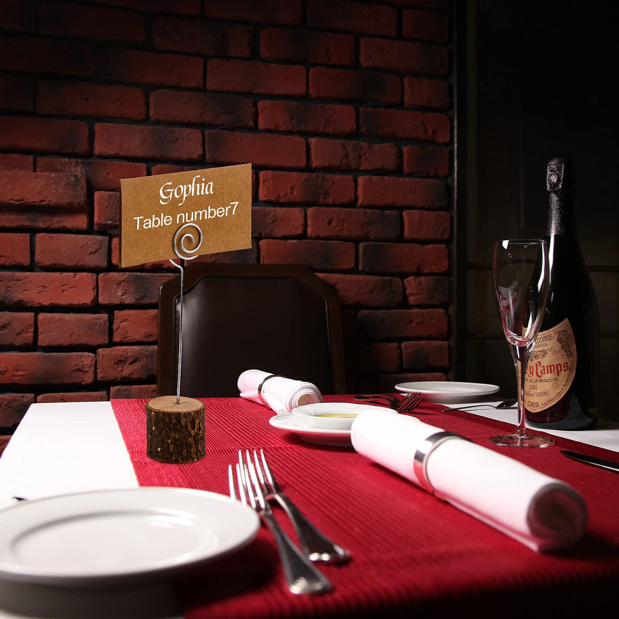 LepoHome 20 Pcs Rustic Wood Place Card Holders with Swirl Wire and 30 Pcs Kraft Place Cards, Wooden Table Number Holder Stand Photo Picture Note Clip LepoHome