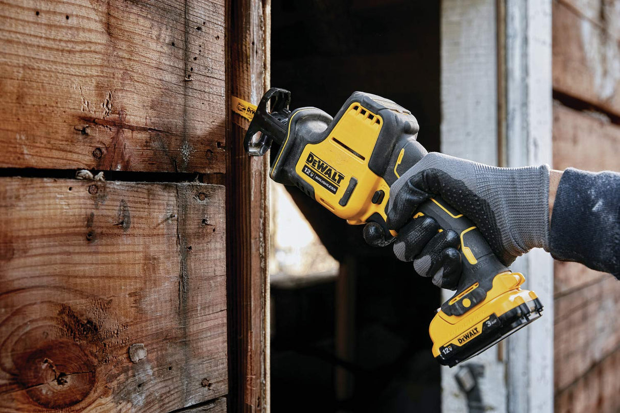 DEWALT XTREME 12V MAX* Reciprocating Saw, One-Handed, Cordless Kit (DCS312G1) DEWALT