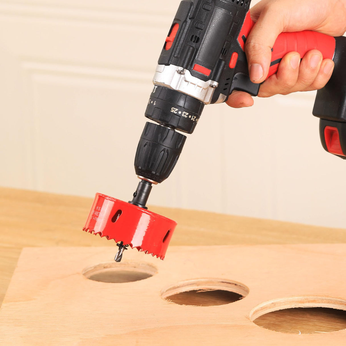 GARHWAL 4 in. Bi-Metal Hole Saw Drill Bit - General Purpose Saw for Wood, Plywood, Cornhole, Ceiling, and Drywall - Includes Arbor & Pilot Bit GARHWAL