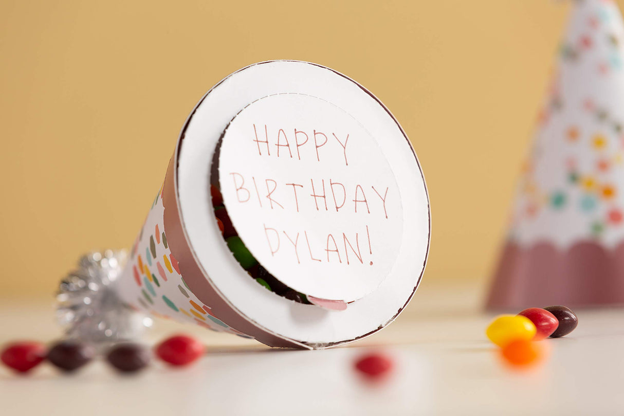 Cricut Basic Perforation Blade + QuickSwap Housing, Cutting Blade with 2.5 mm Teeth / 0.5 mm Gaps, Cuts Paper, Cardstock, Acetate & More, Compatible Cricut