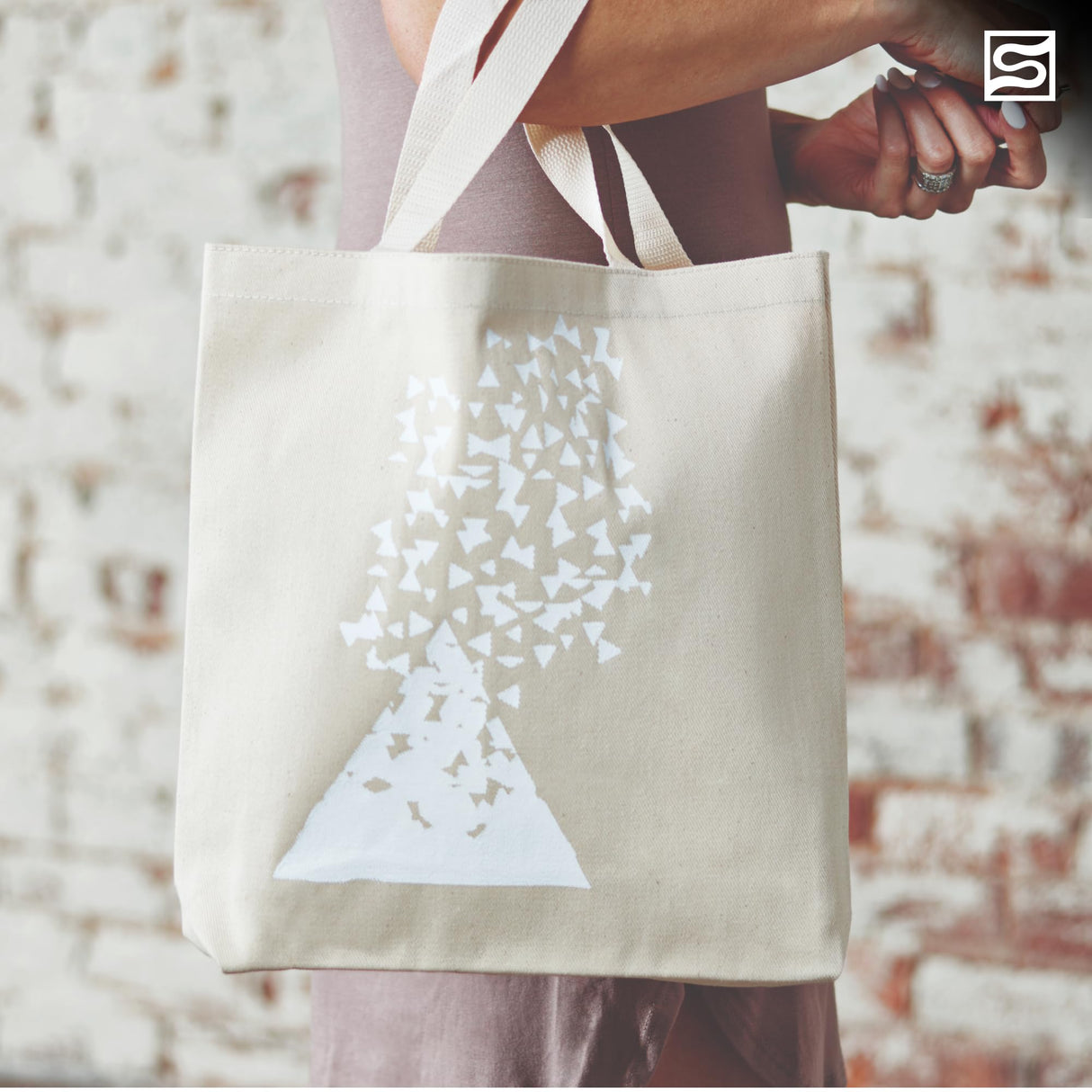 Speedball Fabric Screen Printing Ink, 8-Ounce, White for T-Shirt and Silkscreen Printmaking Speedball