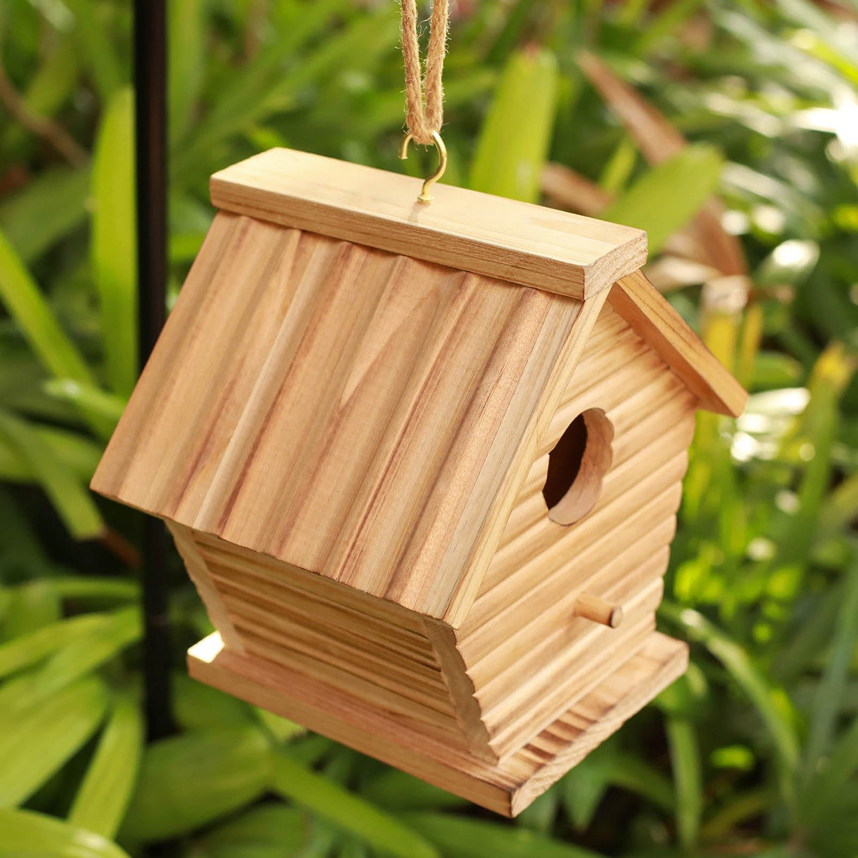 Bird House Outside Clearance,Outdoor Bird House for Bluebird Finch Cardinals,Hanging Wooden Bird Houses, Easy to Clean, Ventilation. STARSWR