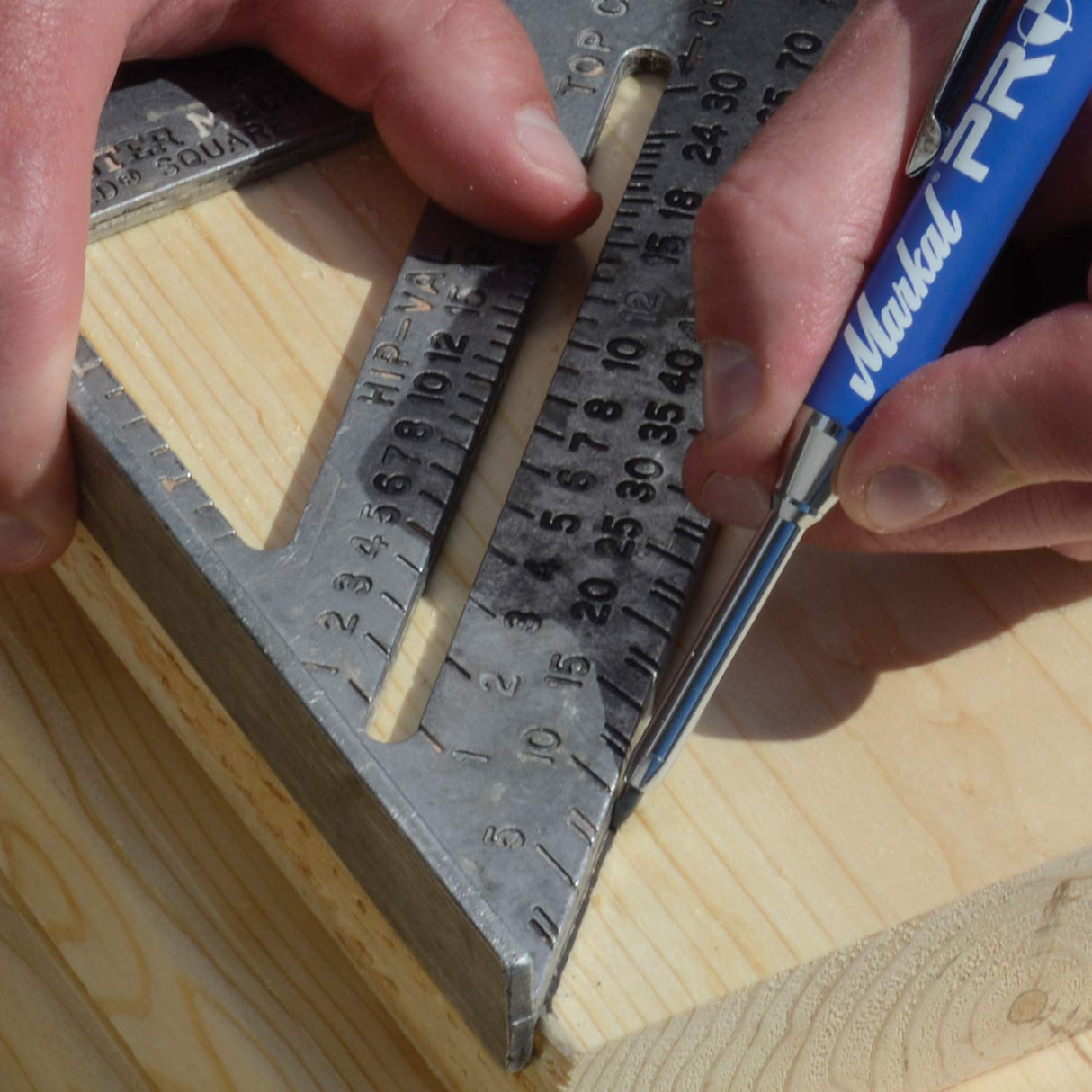 Markal 96270 - Markal PRO- Carpenter Mechanical Pencil with 1 Graphite Lead, Built-in Sharpener, 1 Click Advance, Heavy Duty Metal Barrel & Extended Markal