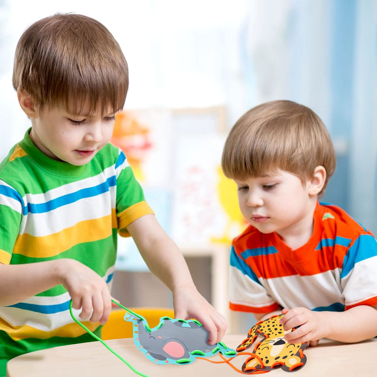 Jungle Animal Lacing Cards 12 Pack Sewing Kits for Kids Lion Wild Animal Cardboard Double Side Kids Sewing Cards Lacing Playing Games for Developing Dapaqami