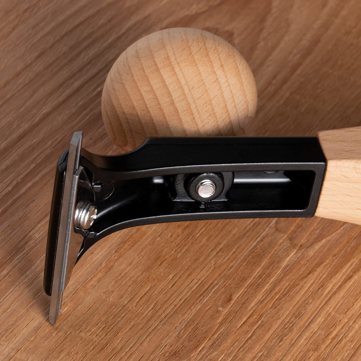 Premium Ergonomic Scraper – 2.5-inch YG10 Carbide Blade – Comfortable Beech Wood Handle – Multi-Surface Use – Professional Quality Tool for Paint, Hazztoll