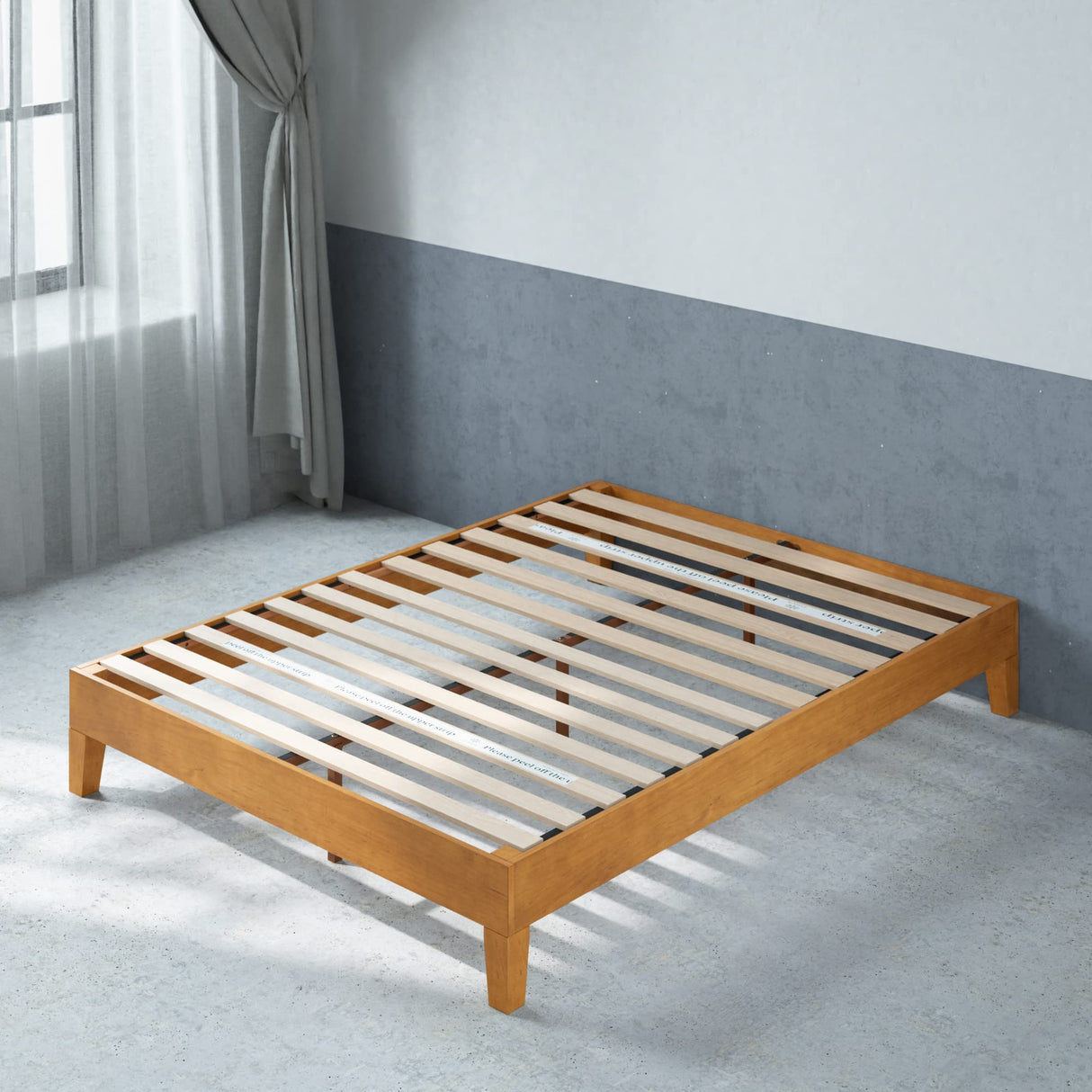 ZINUS Alexis Deluxe Solid Wood Platform Bed Frame in Rustic Pine - No Box Spring Required, Easy Assembly, Queen Zinus