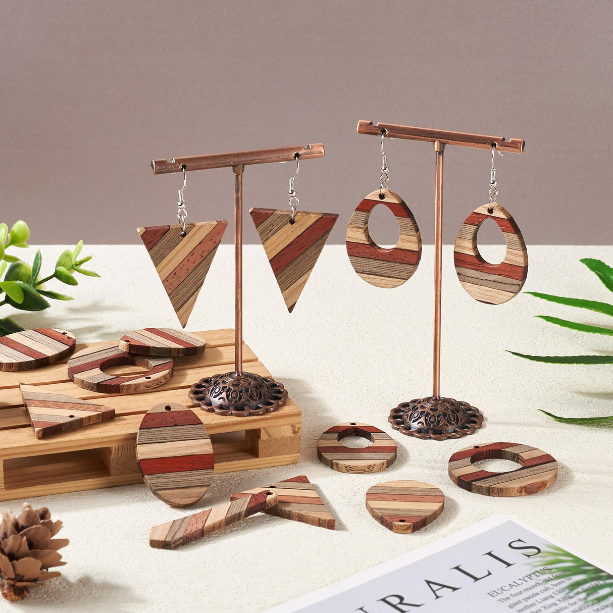 FASHEWELRY 12Pcs Striped Resin Wood Earring Charms Boho Wooden Earring Blanks Geometric Wooden Earring Pieces Vintage Bohemian Charms for DIY Jewelry FASHEWELRY