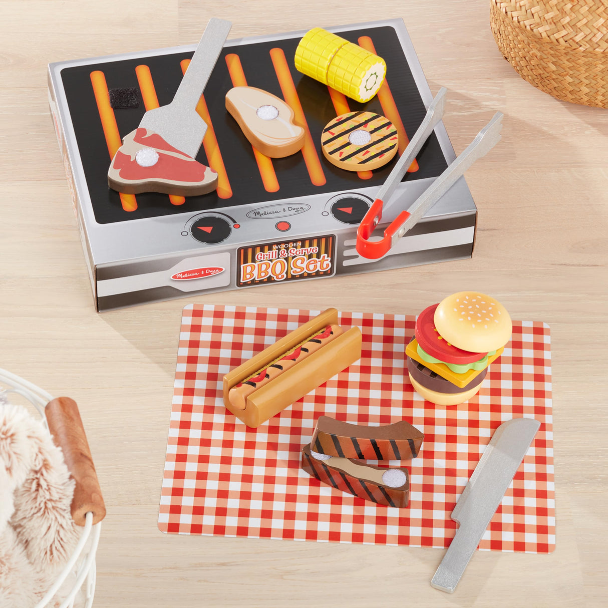 Melissa & Doug Grill and Serve BBQ Set (20 pcs) - Wooden Play Food and Accessories Melissa & Doug