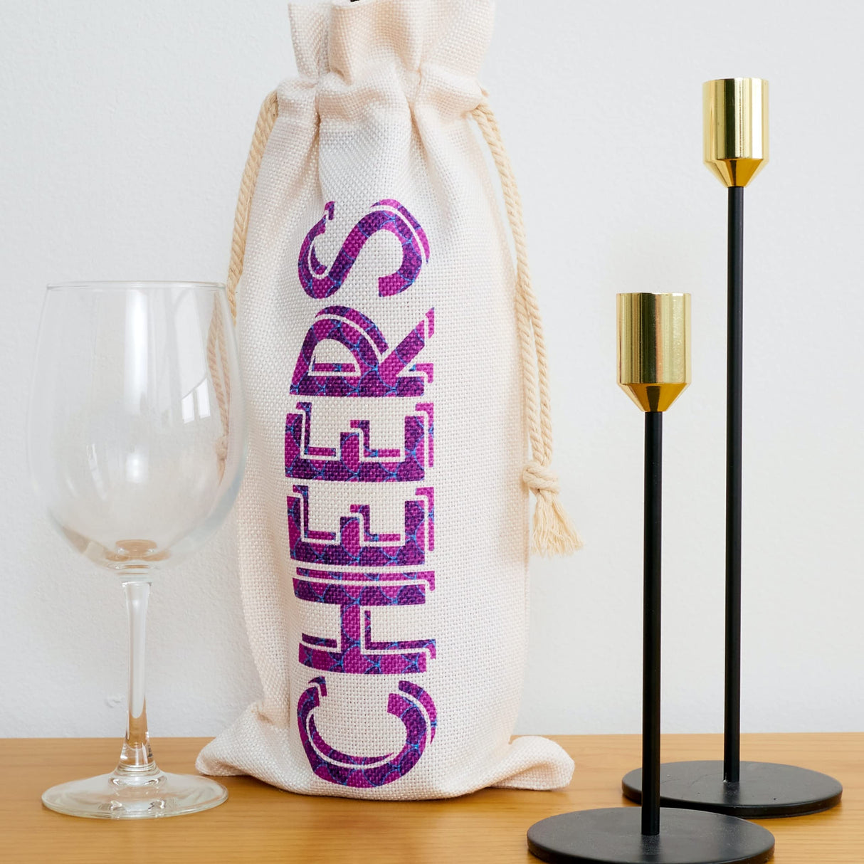 Cricut EasyPress 2 Heat Press Machine (9 in x 9 in), Ideal for T-Shirts, Tote Bags, Pillows, Aprons & More, Precise Temperature Control, Features Cricut