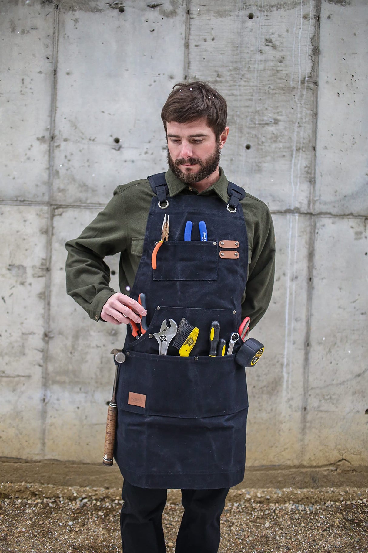 WHITEDUCK Work Apron 24oz Woodworking Apron for Men Waxed Heavy Duty Canvas Apron with Pockets (Black) WHITEDUCK