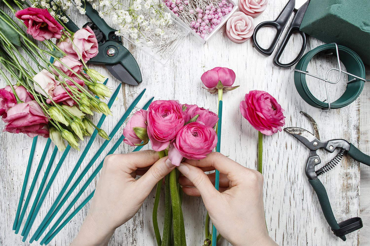 Garden Wood Plant Stakes Green Bamboo Sticks,HAINANSTRY Sturdy Floral Plant Support Stakes Wooden,Wooden Sign Posting Garden Sticks(25 Pack 18 HAINANSTRY