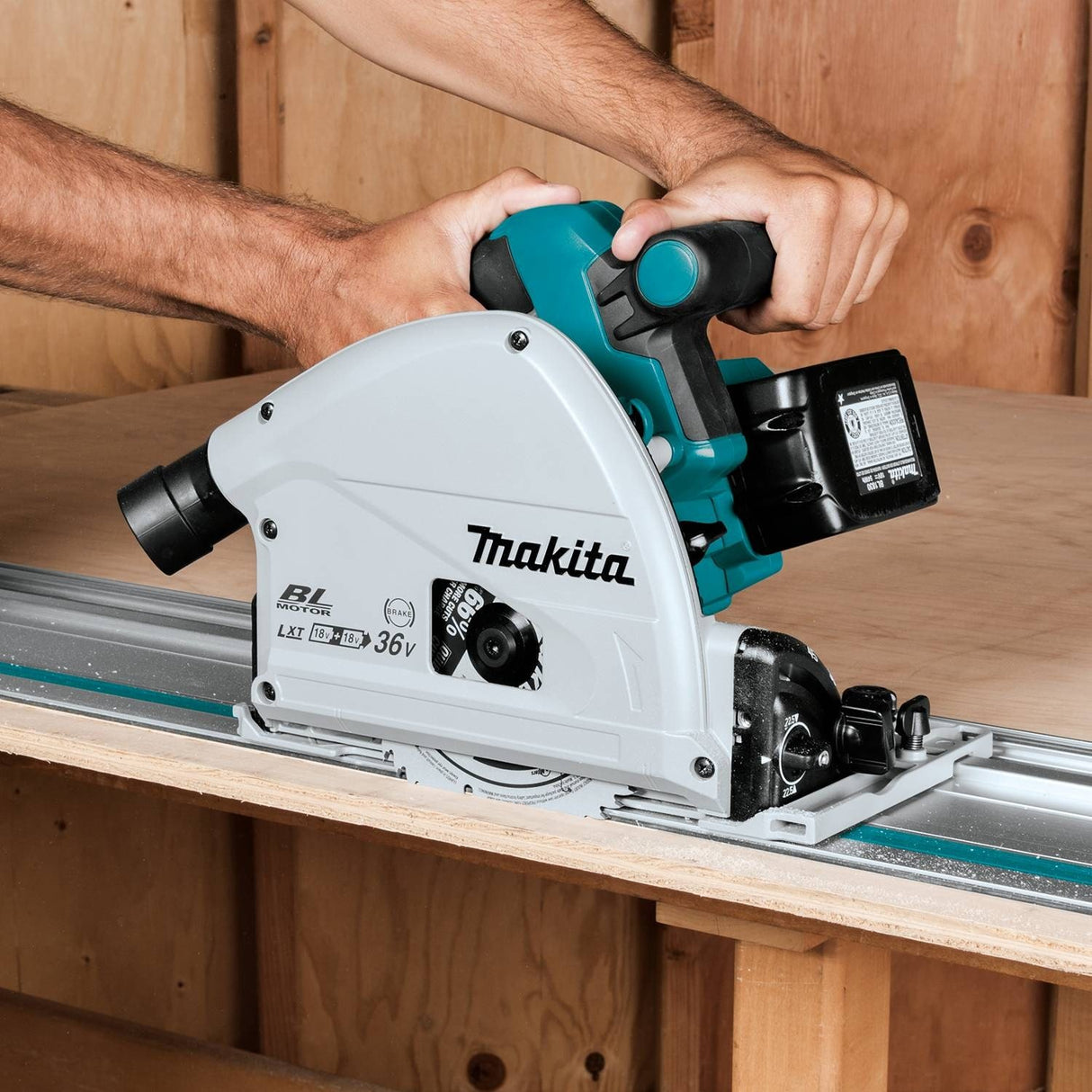 Makita XPS01PTJ 18-Volt X2 LXT Lithium-Ion (36V) Brushless Cordless 6-1/2 inch Plunge Circular Saw Kit (5.0Ah) with 199140-0 39 inch Guide Rail(Sold Makita