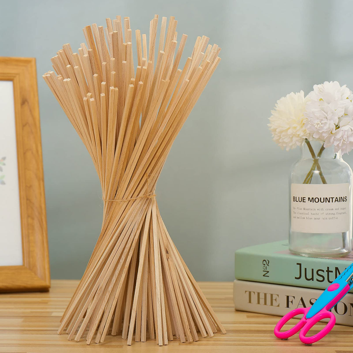 240 Pieces Wood Strips Balsa Square Wooden Dowels 1/8 Inch Balsa Wood Trips 12 Inch Long Hardwood Square Dowel Unfinished Wood Sticks Wooden Dowel Yalikop