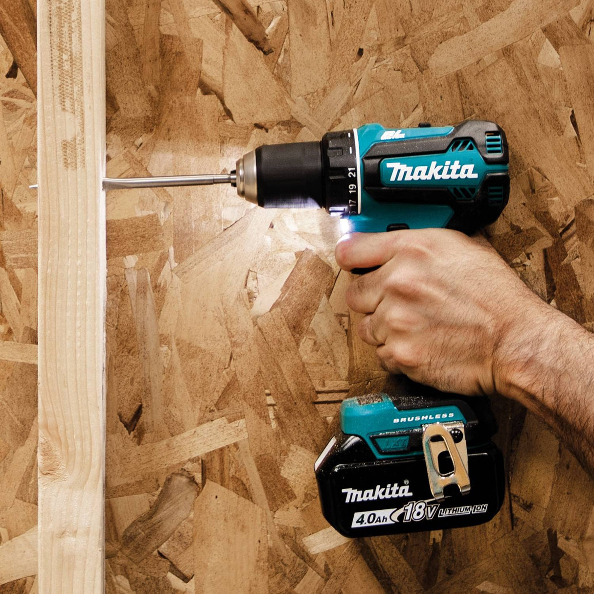 Makita XFD13SM1 18V LXT® Lithium-Ion Brushless Cordless 1/2" Driver-Drill Kit (4.0Ah) Makita