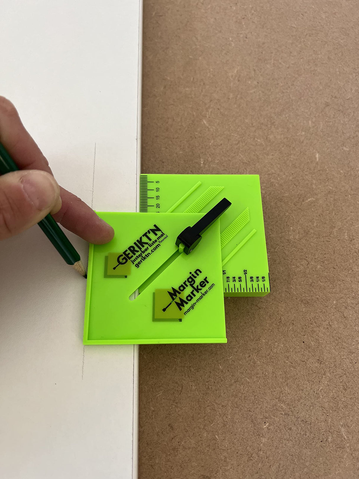 Margin Marker - Gerikt'n Adjustable Marking Gauge, time-saving tool for accurate marking along straight edges, internal corners, architraves, ply u-scribe jig