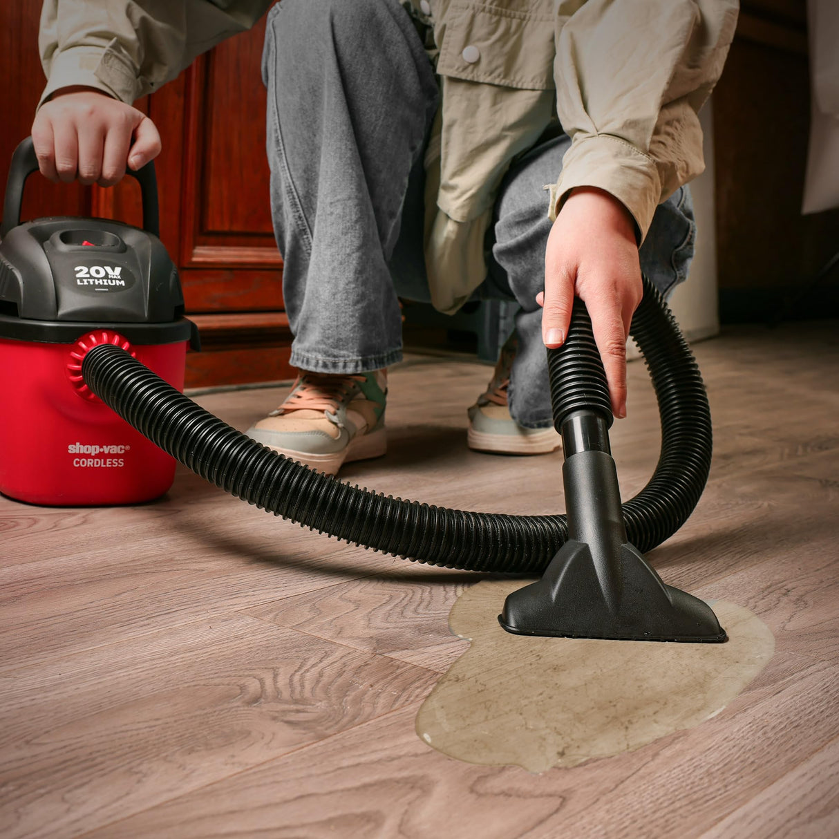 Shop-Vac Wet Dry Cordless Vacuum Cleaner, 8.0 Peak Kpa Cordless Vacuum Cleaner with Collapsible Handle Wall Bracket & Multifunctional Attachments, Shop-Vac