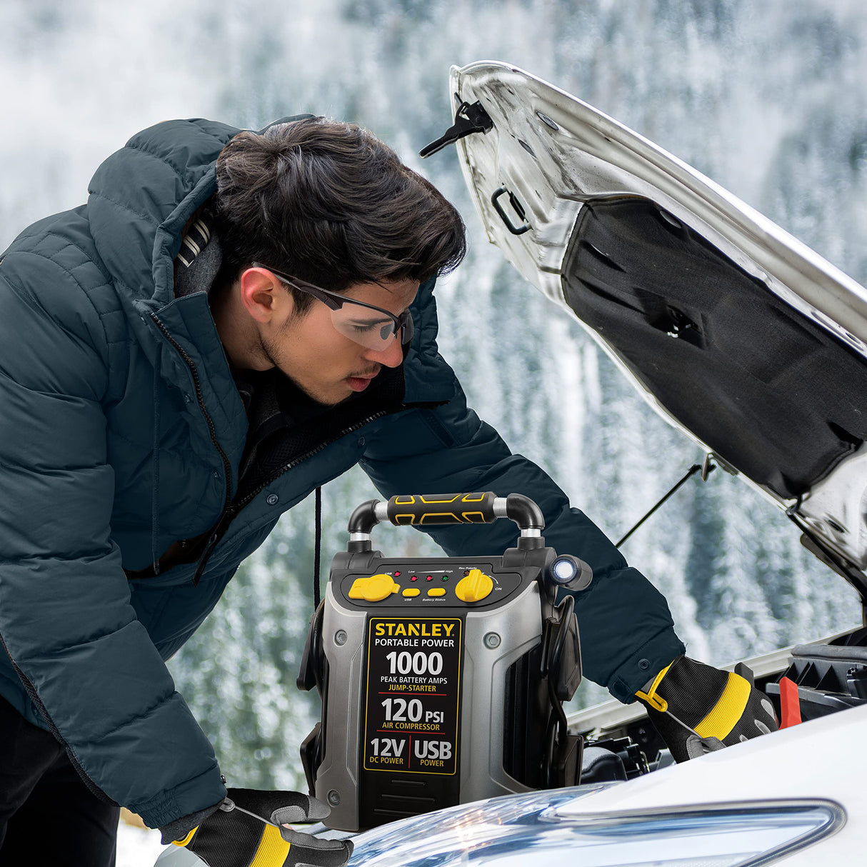 STANLEY J5C09 Portable Power Station Jump Starter 1000 Peak Amp Battery Booster, 120 PSI Air Compressor, USB Port, Battery Clamps STANLEY