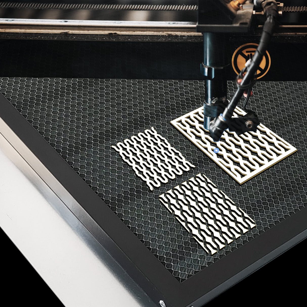 Doppy Laser Bed, Honeycomb Laser Bed 21.26” x33.46”x 0.87" Honeycomb Working Table for CO2 or Diode Laser Engraver Cutting Machine, Honeycomb Working Doppy