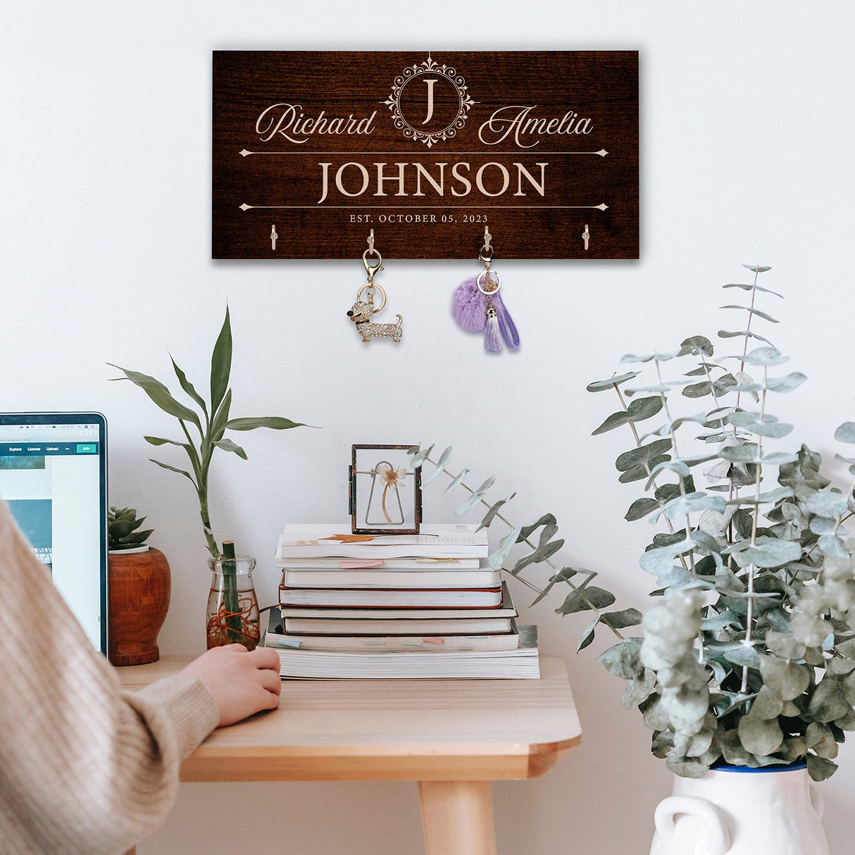 Zexpa Apparel Personalized Wood Key Hook for Couple Mr Mrs Customized Wooden Wall Key Rack, Custom Wedding Date Zexpa Apparel