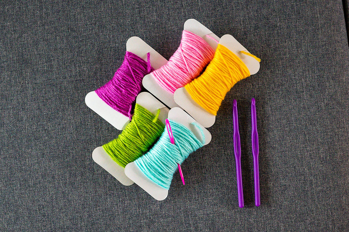 4M 3625 Easy-To-Do Crochet Kit - DIY Arts & Crafts Yarn Gift for Kids & Teens, Boys & Girls 4M