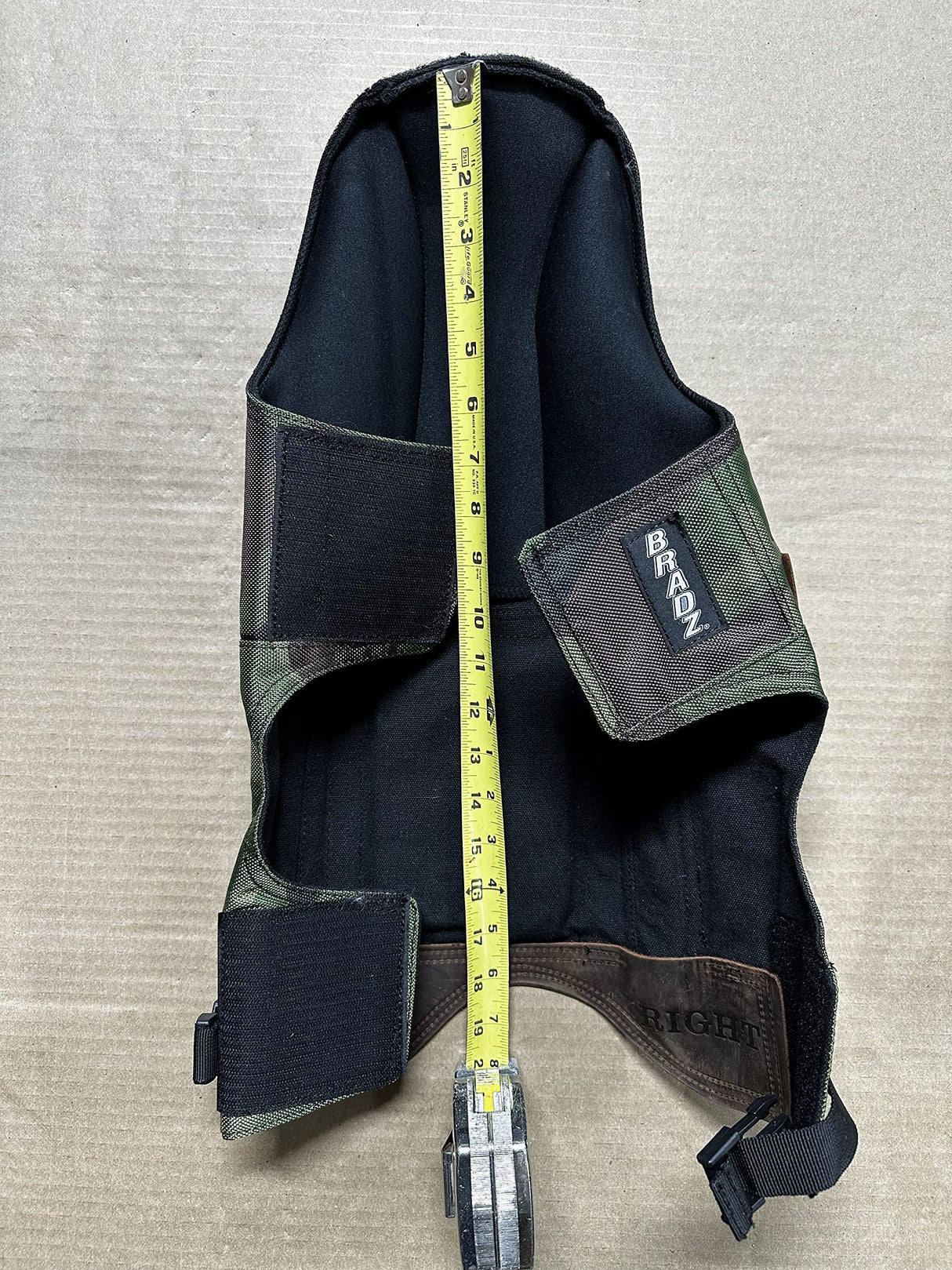 bradz Self-Supporting Knee Pads with built in tool pouches and replacable kneecaps offer open behind the knee all day comfort (5012 Medium, Camo) bradz