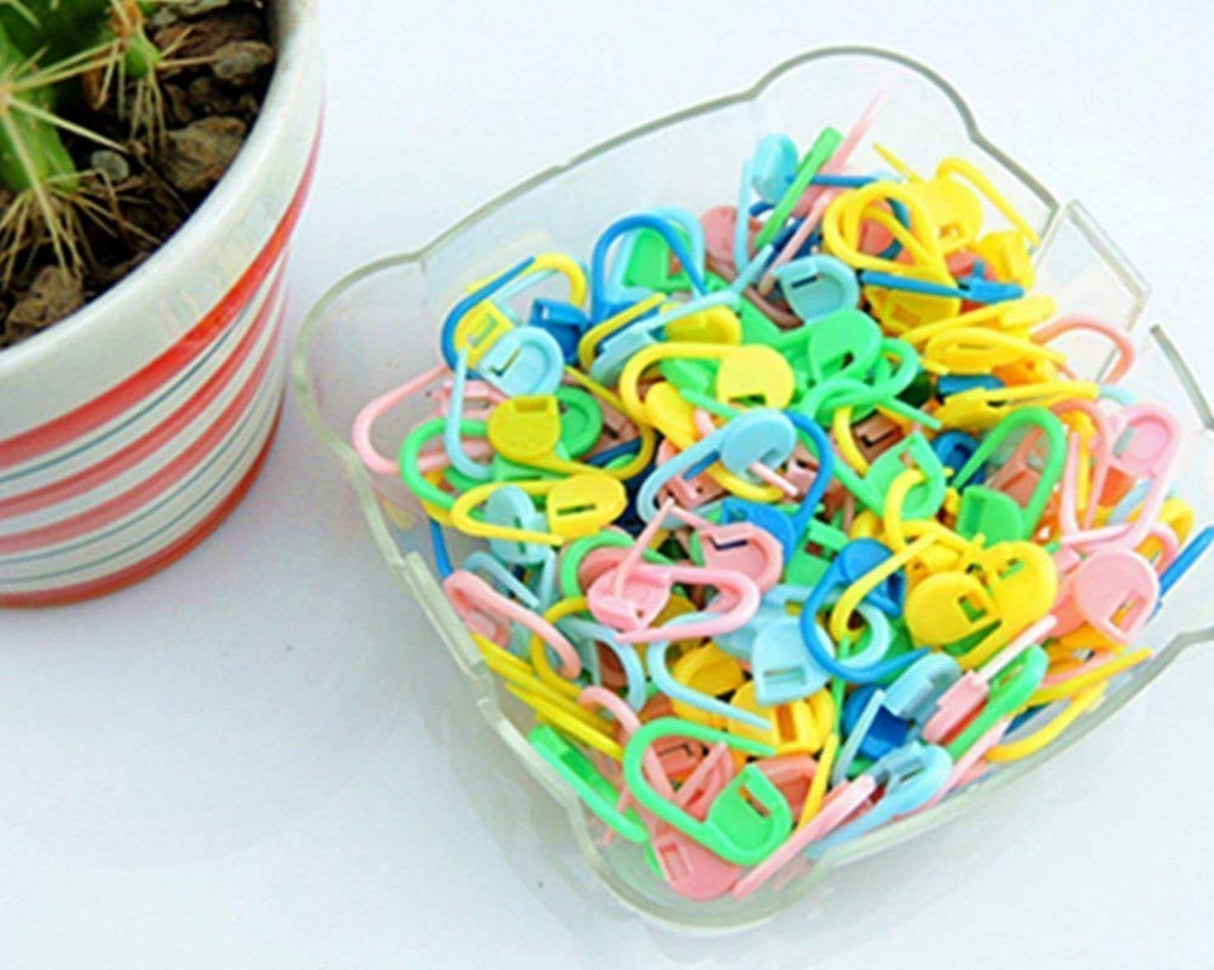 100PC Mix Color Knitting Stitch Counter Crochet Locking Stitch Markers Stitch Needle Clip Knitting Crochet Markers (100) HiMo