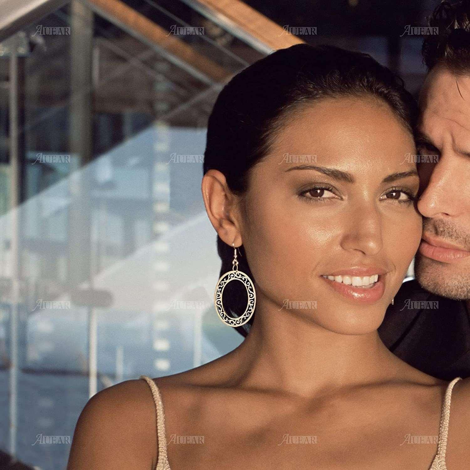 10 Pack 2.4''X1.8 Mini Unfinished Wooden Scrapbooking Picture Frames Craft Wood Frame Charms with Jute Rope WoodArtSupply