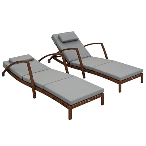 Outsunny Wicker Chaise Lounge Chair Outdoor Set of 2, 5-Position Adjustable Reclining Pool Lounge Chairs with Wheels, Rattan Outdoor Lounger with Cushion, Armrests for Poolside Beach Backyard, Gray