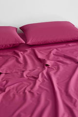 Bed Threads - Cotton Fitted Sheet - Organic Cotton Percale - 200TC - Luxury Organic Bedding - Breathable & Ultra-Crisp - Single Fitted Sheet Only - Machine Washable - Queen - Berry Bed Threads