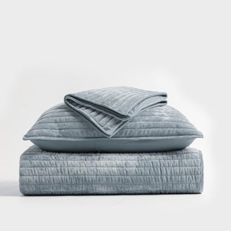 EVERGRACE Velvet Quilt Set King Size, Luxurious Soft Striped Channel Bedding Set, Lightweight Velvet Comforter for All Season, Oversized Bedspread Coverlet with 2 Matching Shams, Blue Linen EVERGRACEHOME