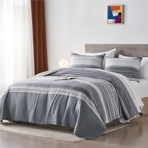 KAKIJUMN Twin Quilt Bedding Set, White and Grey Patchwork Striped Quilt Set, 2 Pieces Soft Lightweight Bedspread Coverlet Set with 1 Pillow Sham(Light Grey,Twin) KAKIJUMN