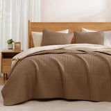 WRENSONGE King Size Quilt-3 Pieces Lightweight Bedspreads Brown King Quilt Bedding Set for All Seasons, Soft Summer Coverlet with 2 Pillow Shams Suitable for Bed, Couch, Quilt Blanket WRENSONGE