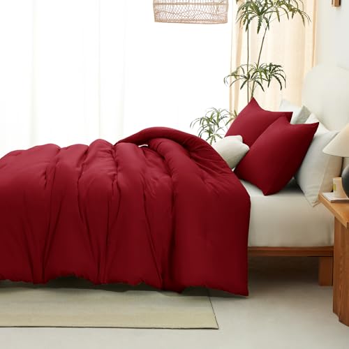 CozyLux King Size Comforter Set Dark Red, 3 Pieces Solid Breathable Quilted Style Bedding Sets, Luxury Fluffy Soft Bed Set with Down Alternative Comforter for All Season (1 Comforter & 2 Pillowcases)
