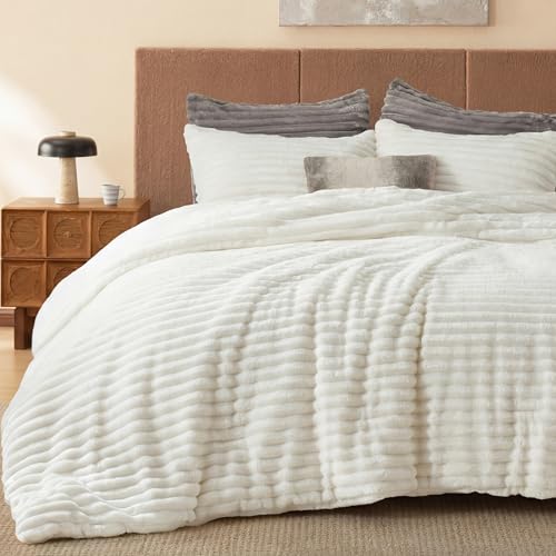 Bedsure Full Size Comforter Sets - GentleSoft™ 3 Pieces Double-Side Fleece Fluffy White Comforter Set, Cozy Striped Room Decor Aesthetic, Luxury Full Size Bedding, 2 Pillowcases, 82x86 Inches Bedsure
