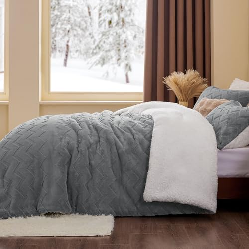 BEDELITE Fluffy Queen Comforter Set - Super Soft Sherpa Grey Comforter for Queen Size Bed, Luxury Warm Bedding Set for Winter, Fuzzy Bed Set 3 Pieces (1 Comforter, 2 Pillowcases) BEDELITE