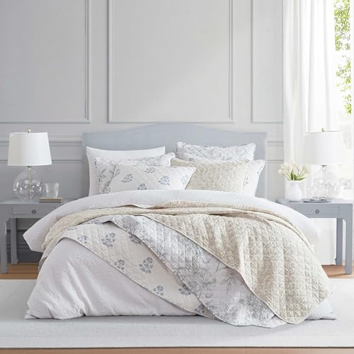 Martha Stewart - King Quilt Set, 100% Cotton Reversible Bedding Set, Incredibly Soft Feel for Year Round Comfort, 3 Piece Bed Set with Matching Pillowcases (Flower Block Print Blue) Martha Stewart