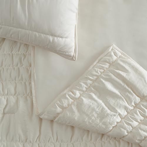 UGG Full/Queen Quilt Set - 3pc Bed Spread with 2 Pillow Shams, All Season Luxury Bedding, Lightweight Quilted Soft Textured Comforter, Cozy Coastal Queen Quilt Set, Beige Snow (Tide Devon) UGG