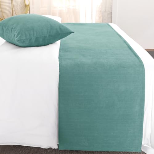 AMBERIS Bed Runner Single Layer Chenille Blue-Green, Modern Style Bed Scarves for Home Hotel Decorations (Pillowcases Sold Separately) AMBERIS