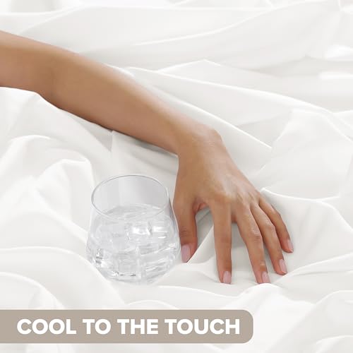 UGG Hedi Twin XL Sheet Set 3-Piece Luxury Cooling Sheets Deep Pockets Premium Bedding with 1 Pillow Sham Hypoallergenic Machine Washable Soft Lightweight Bed Set for Dorm or Kids Bed, Twin XL, White UGG