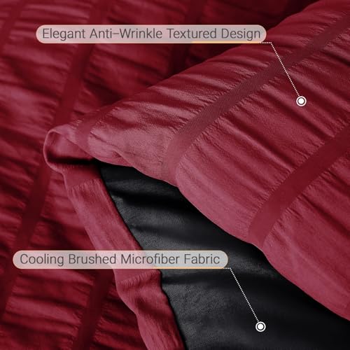 MUXHOMO 7 Pieces Queen Comforter Set, Seersucker Bed in a Bag Queen Size, All Season Luxury Bedding Set with Comforter, Flat Sheet, Fitted Sheet, Pillowcases & Shams, Red & Black MUXHOMO